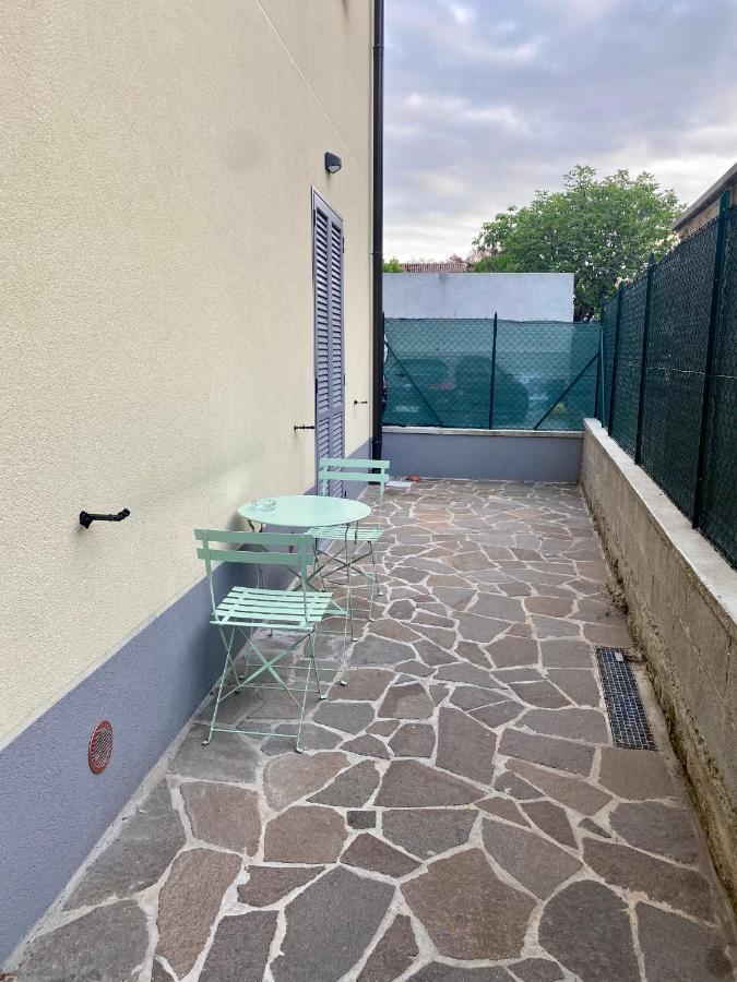 Lora Apartment,Free Private Parking, Self Check In,1 Комо Екстериор снимка